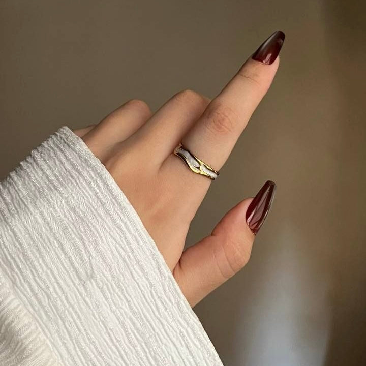 White glow rings